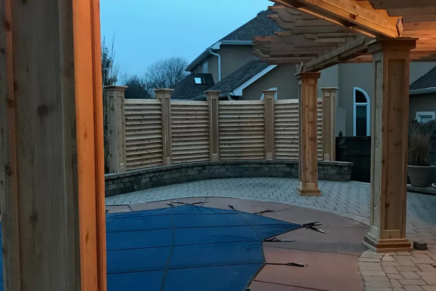 CURVED FENCE & PERGOLA PROJECT