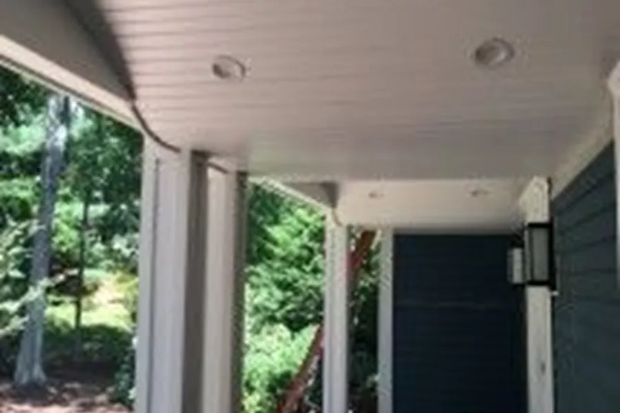 Ellipse Shaped Front Porch