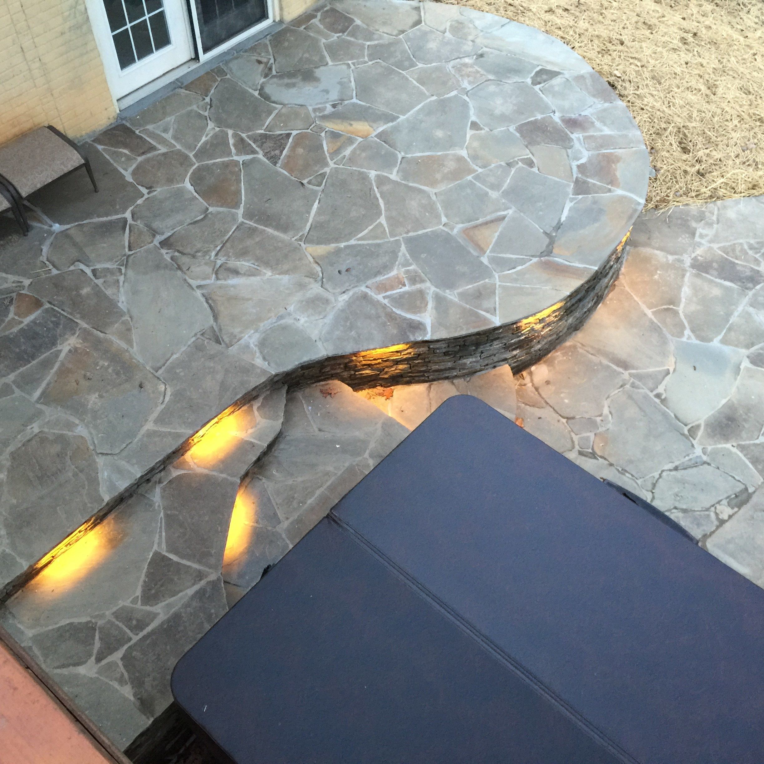 Gallery Flagstone patio with Hot tub. Picture 8310