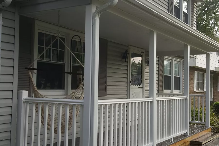 Deck with porch