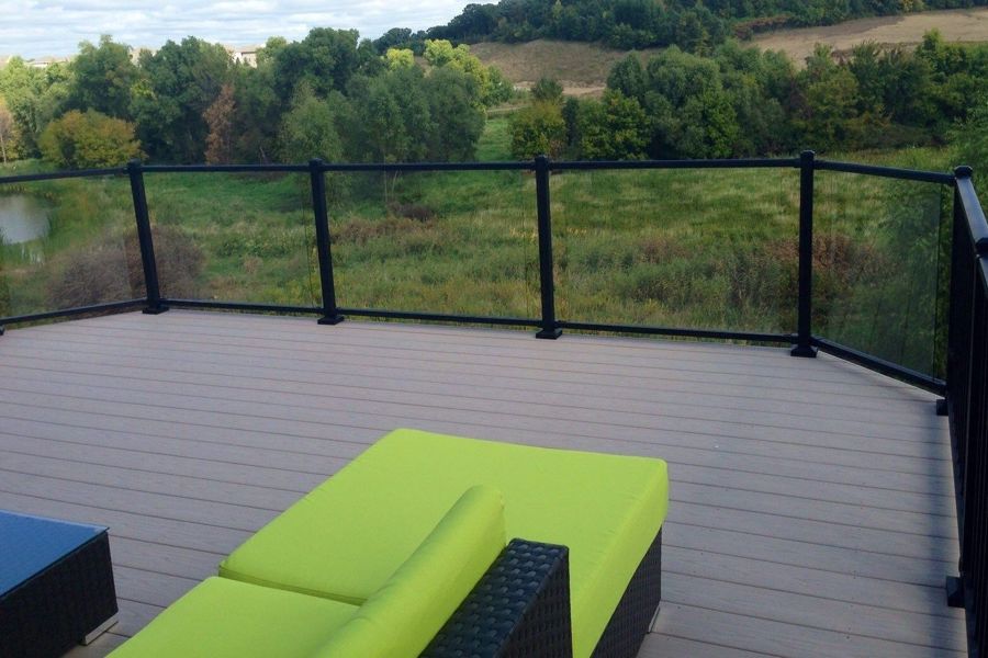 Deck with glass railing - Picture 6458 | Decks.com