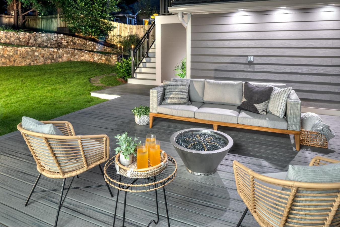 Best House and Deck Color Combinations