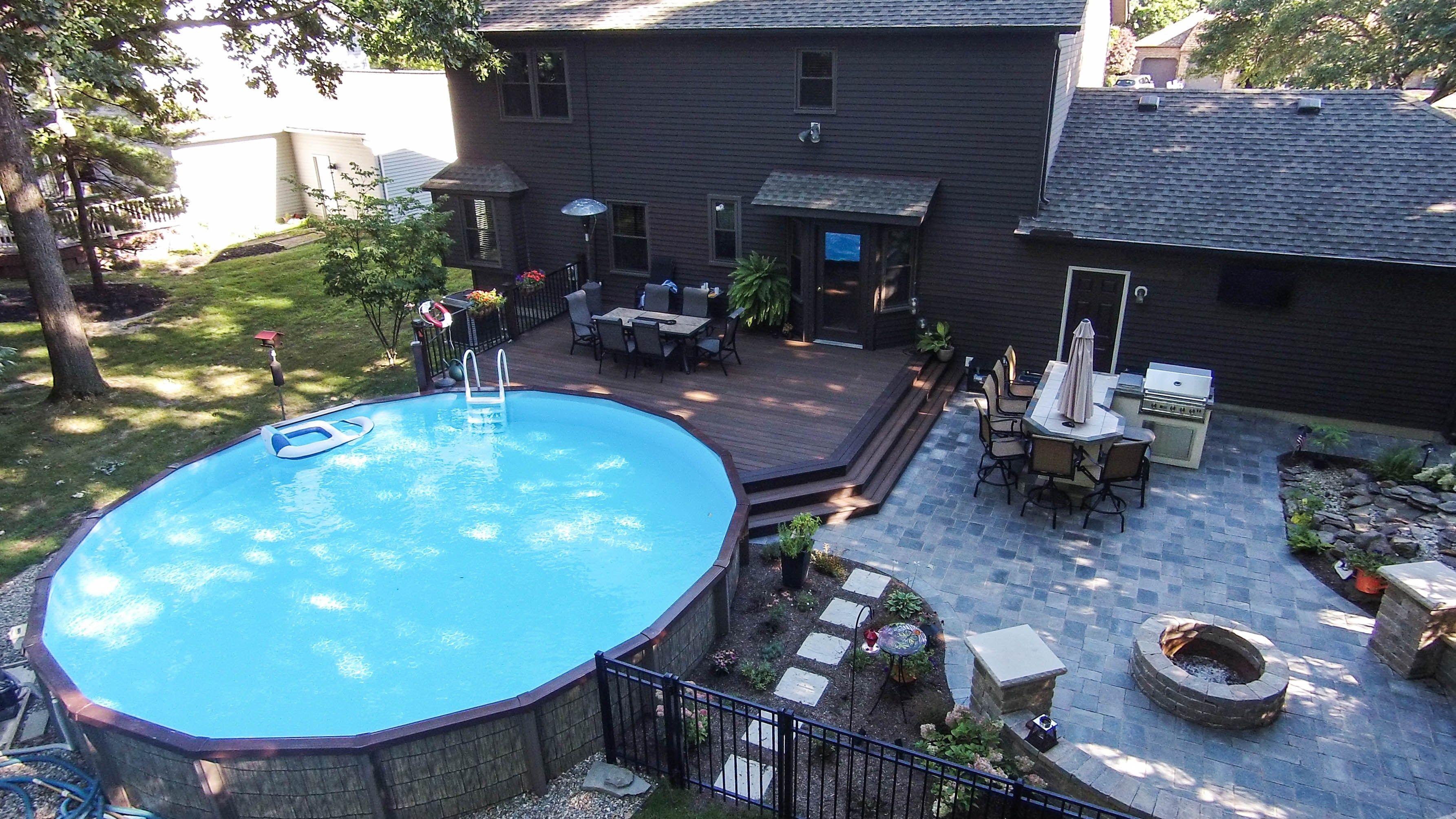 Pool Deck - Picture 6891 | Decks.com by Trex