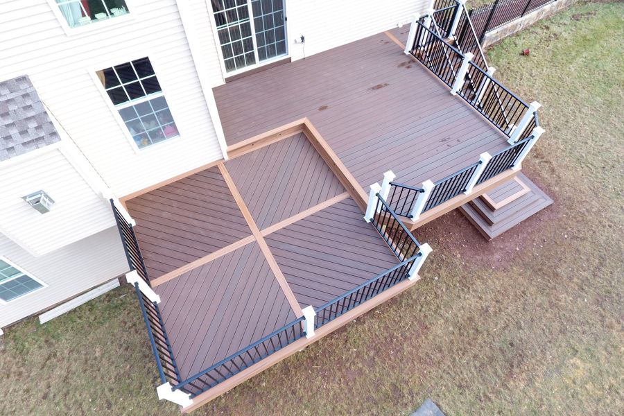2 Level Deck, Custom Floor Pattern - Picture 7505 | Decks.com