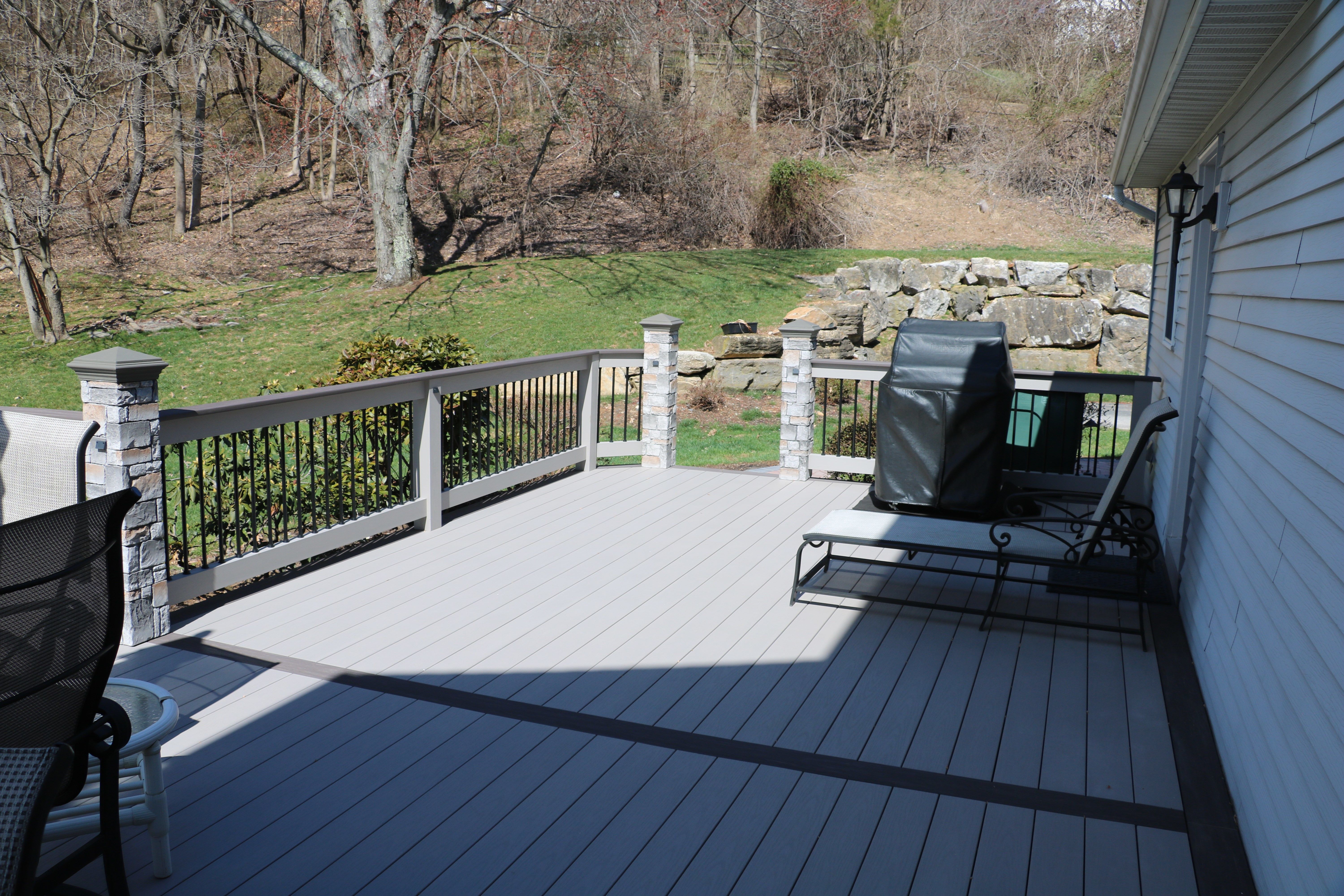 Gallery Wolf Deck with curved front Picture 6722