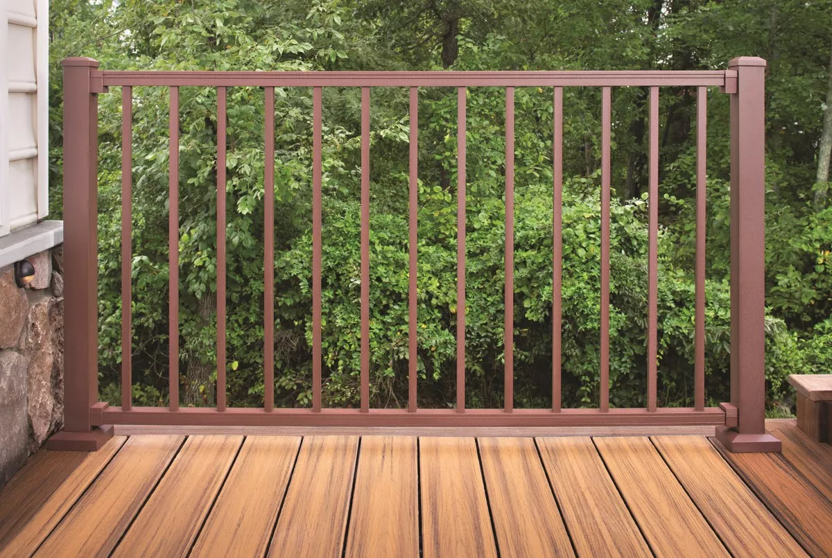Deck Railing Ideas: Choosing the Right Railing for Your Outdoor