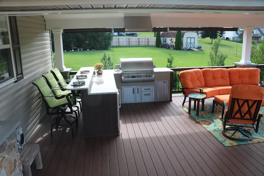 Timbertech Deck w/ Roof & Outdoor Kitchen