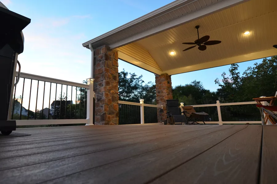 Deck with Stone columns