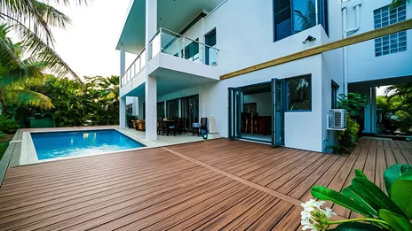 Best Pool Decking Options and Materials