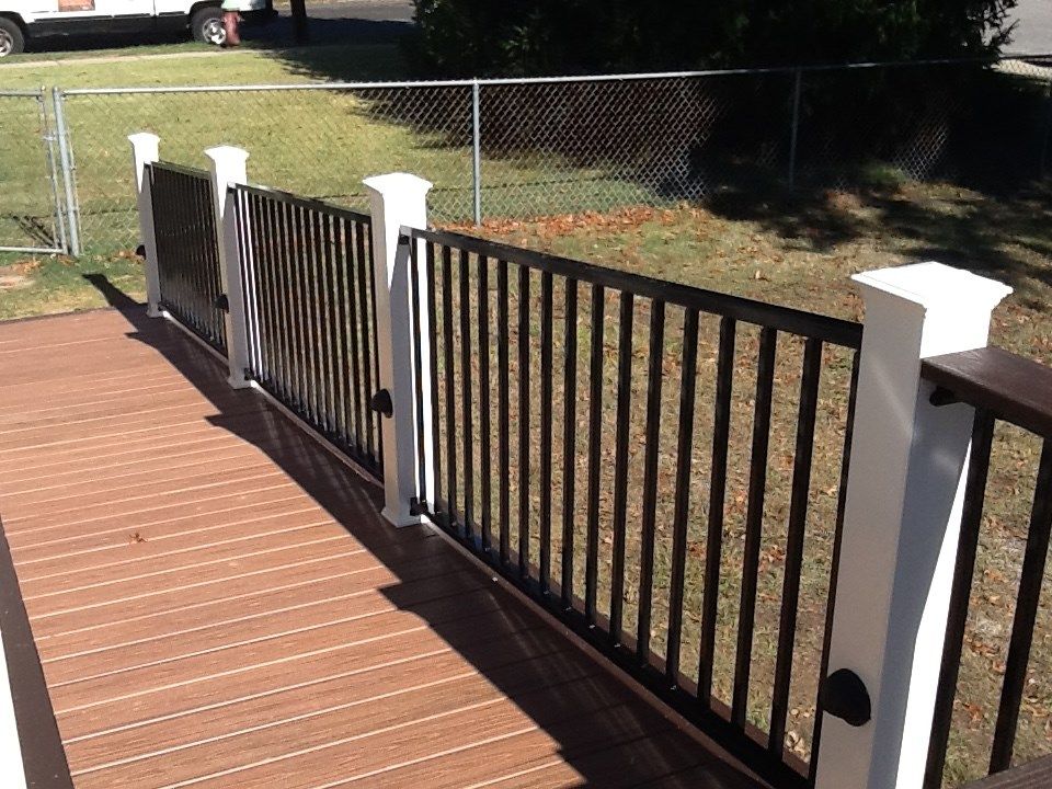 Gallery | Easy access with a ramp - Picture 1273 | Decks.com