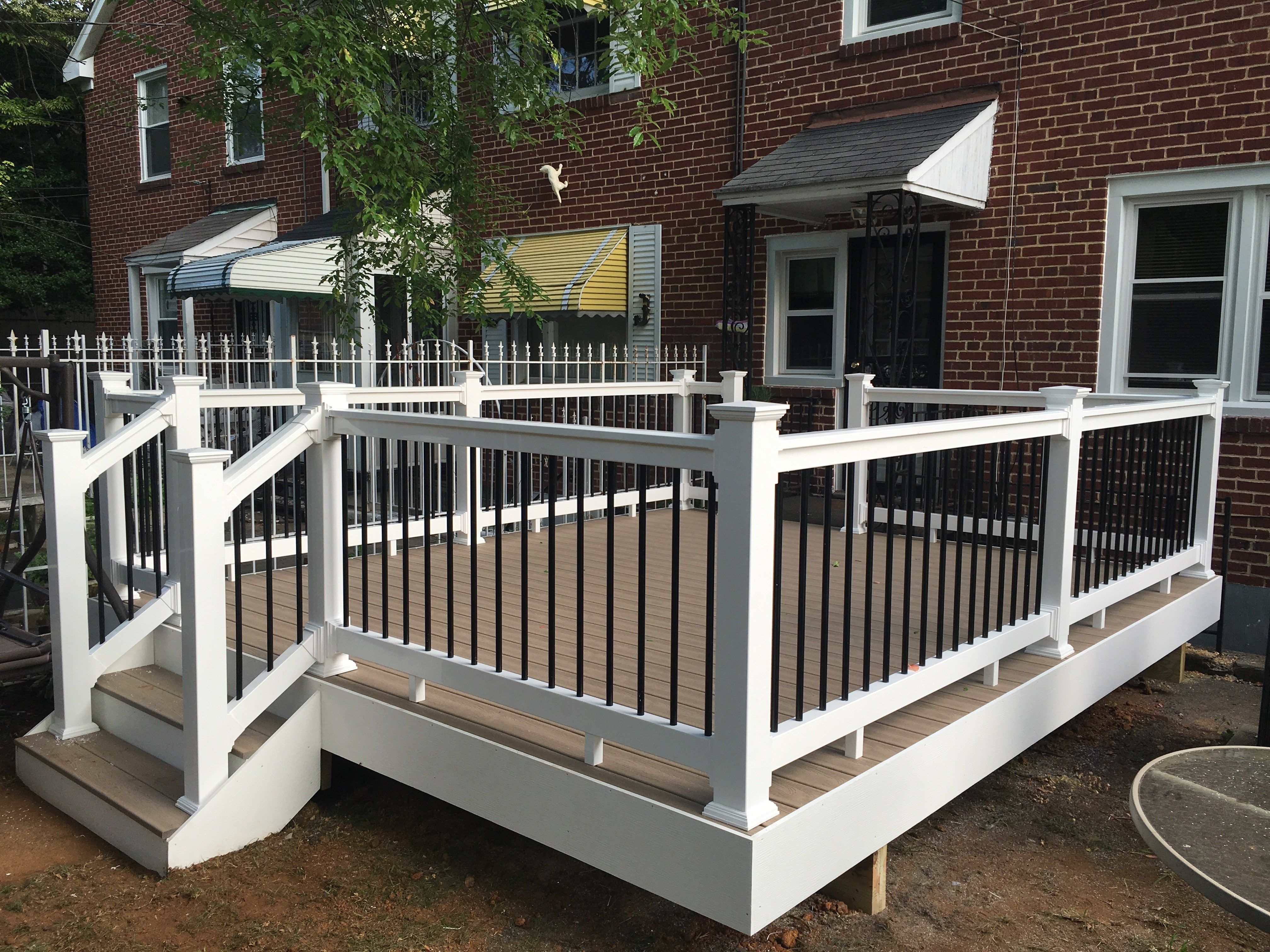 Gallery Vinyl Deck Picture 6744