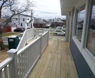 Deck in Lawrence, NY 11559