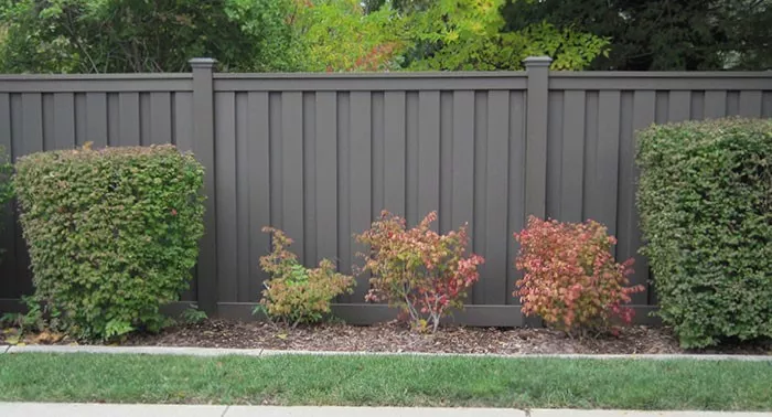 Trex Fence Winchester Grey Bushes