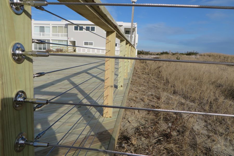 Boardwalk Rails Gallery | Boardwalk with Cable Rail - Picture 1904 | Decks.com