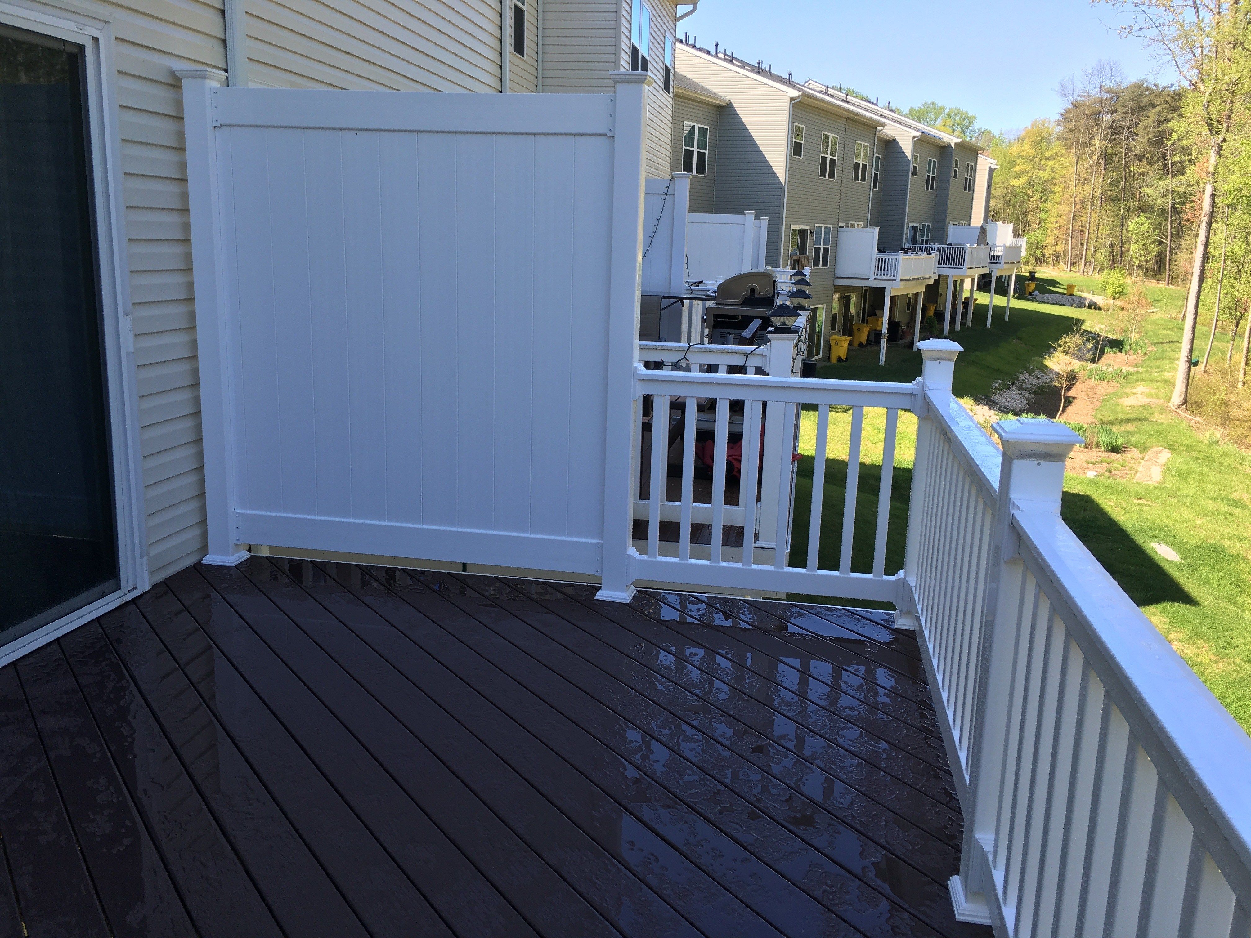 Gallery Vinyl Deck Picture 6744
