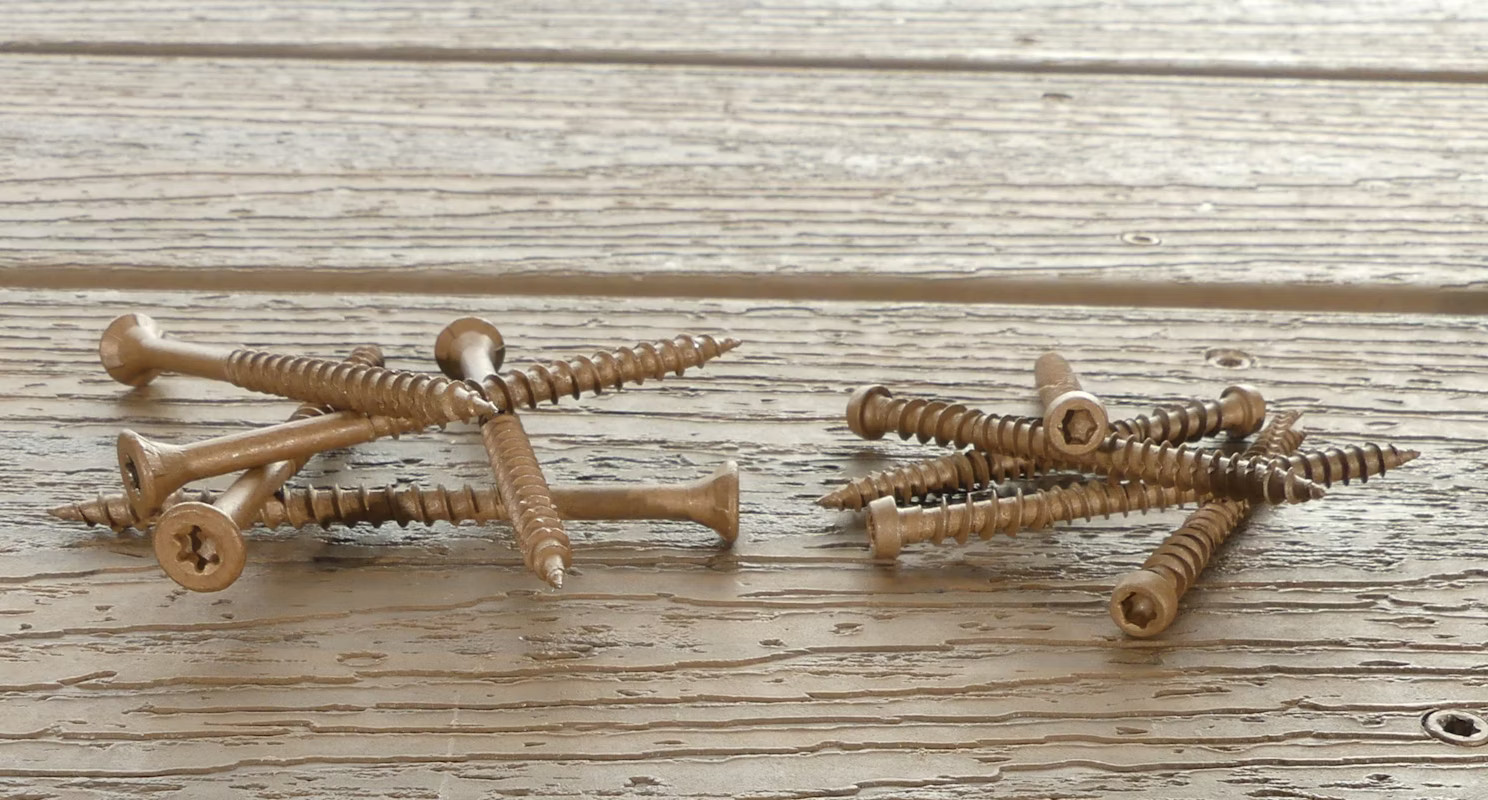Composite Decking Deck Screws vs Wood Screws