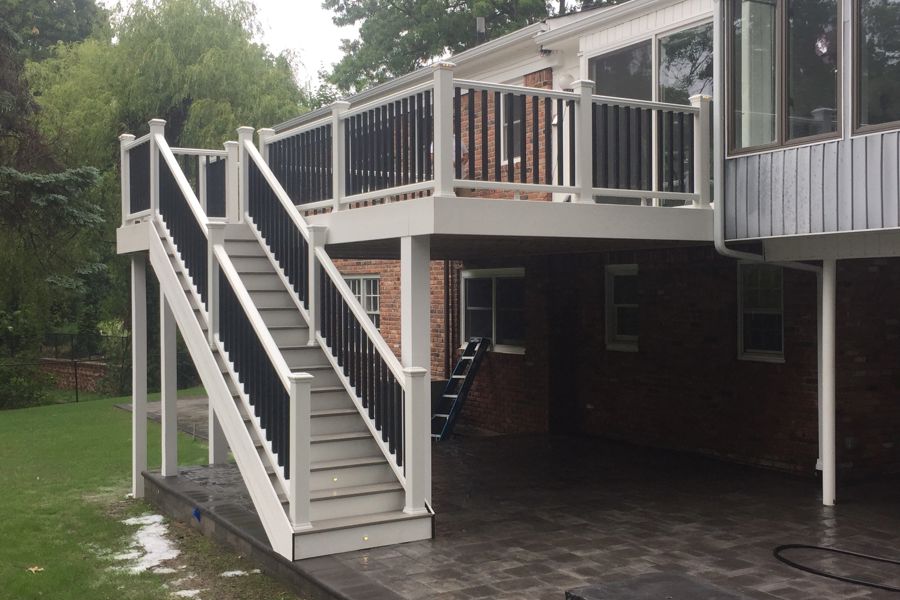Deck with landing - Picture 6207 | Decks.com