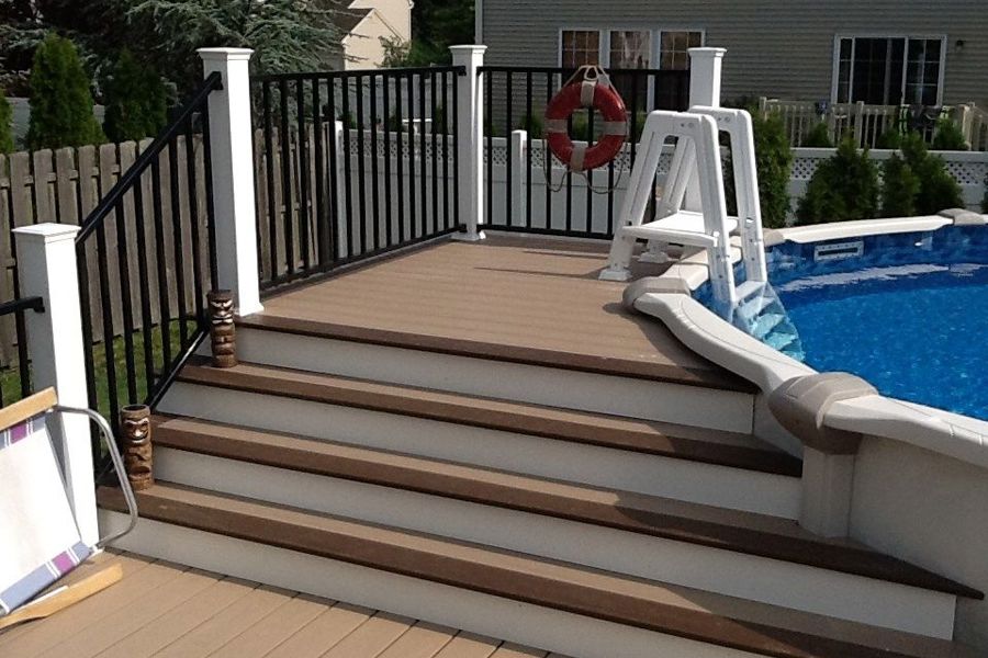 Pool Deck System Above ground Pool deck 1 - Picture 1109 | Decks.com
