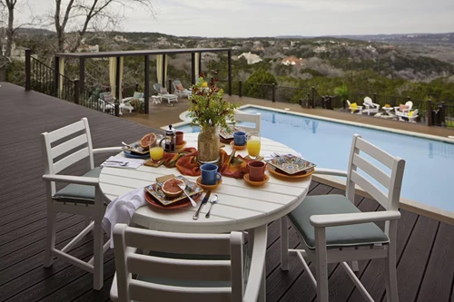 Deck Design With Dedicated Eating Space And Outdoor Kitchen