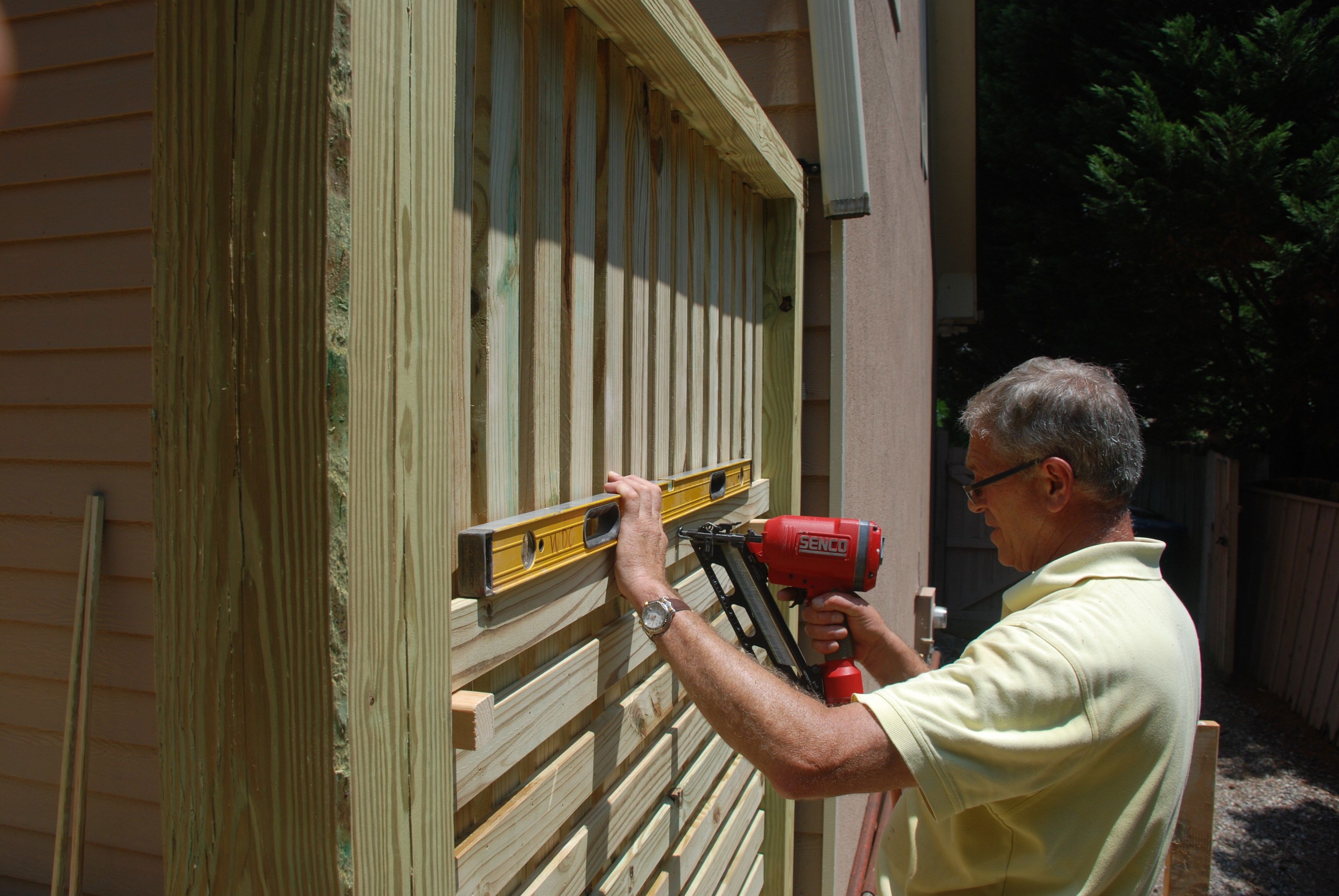 Building a Deck Privacy Screen, Wall or Fence