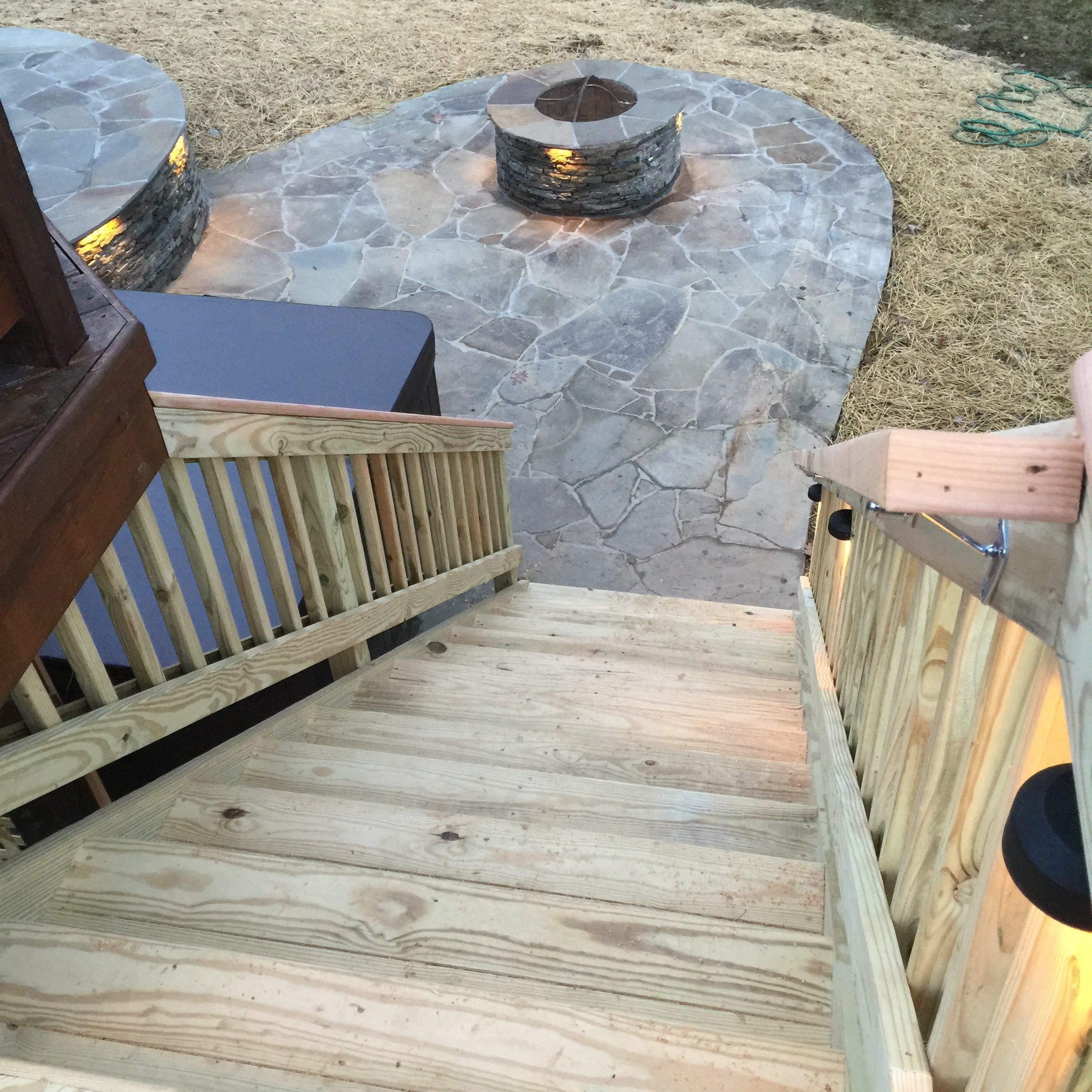 Gallery Flagstone patio with Hot tub. Picture 8310