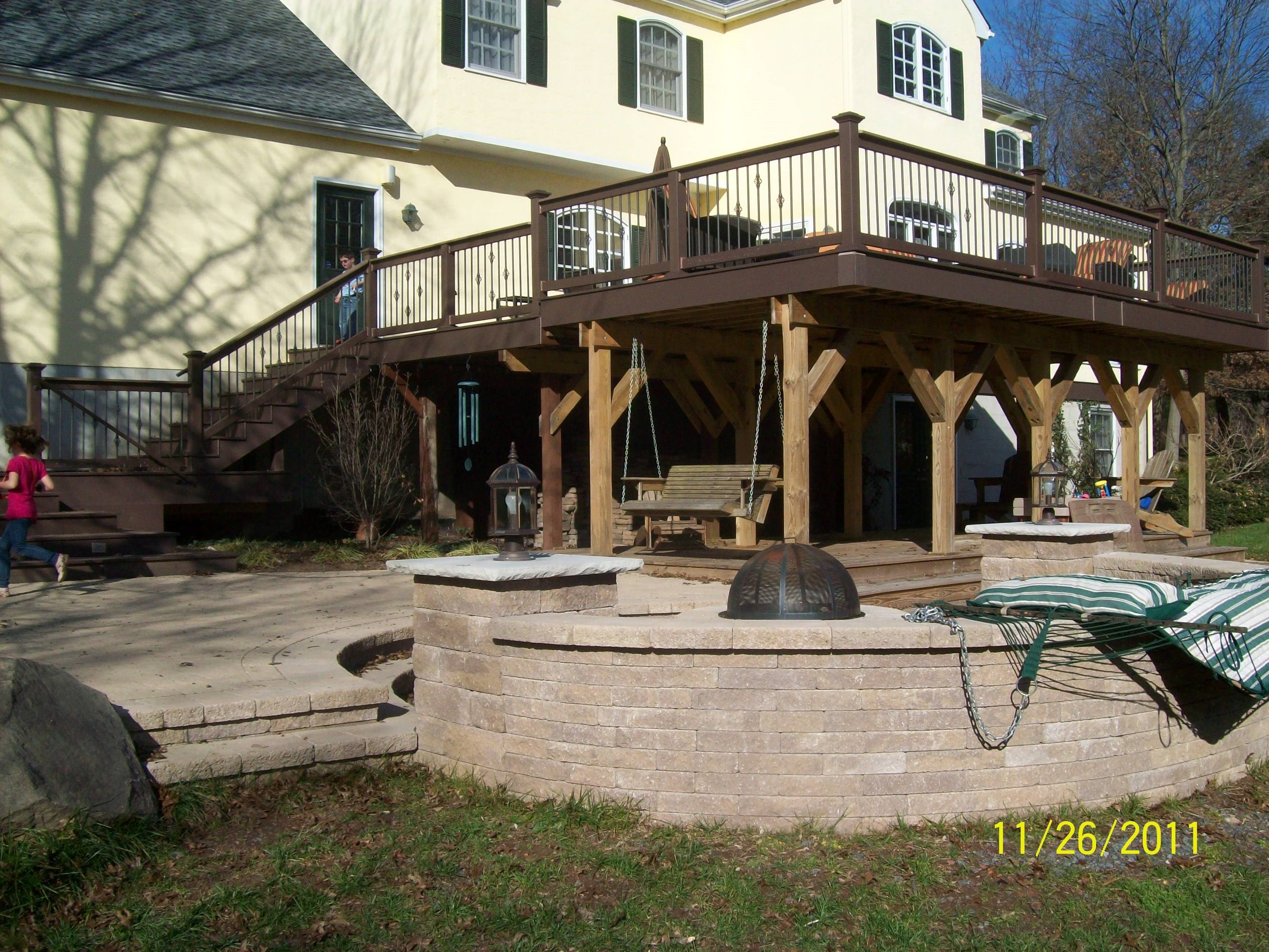 Gallery Deck under Deck Picture 7621